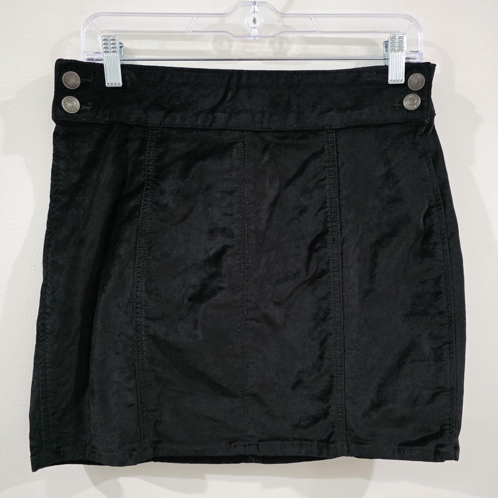 Free People Velour Mini Skirt Size 29 Black Whimsigoth Preppy Y2K - Picture 1 of 8